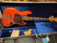 Fender Jazzbass 1966 med -77 hals Refin Beg.
