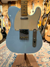 Fender Vintera 50s Telecaster, Maple Fingerboard, Sonic Blue, Ink. Väska Beg.