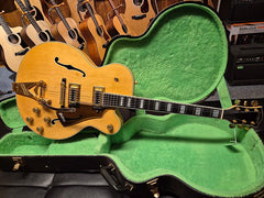 Gretch 7576 Countryclub -79 Ink. Case Beg.