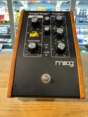 Moog Moogerfooger Ring FreqBox MF-107 Beg. utank låda