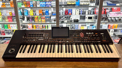 Korg PA4X 61 Professional Arranger Keyboard Beg.