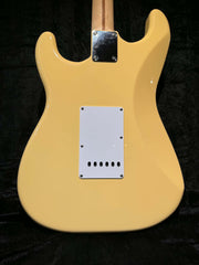 Fender Yngwie Malmsteen VW MN Beg. Ink Hardcase
