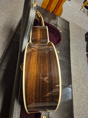 Martin J-40 2023 Beg. In Mint Condition incl. Case